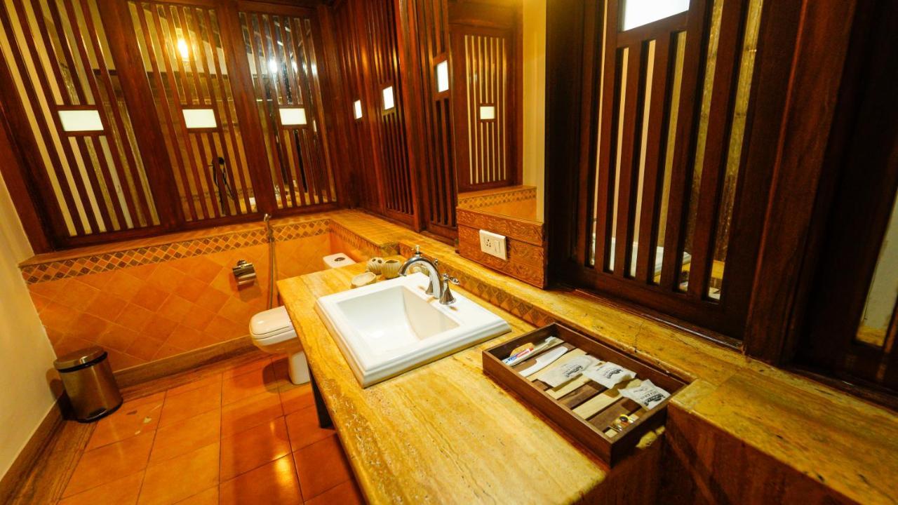 Surya Kiran Heritage Hotel Панаджі Екстер'єр фото