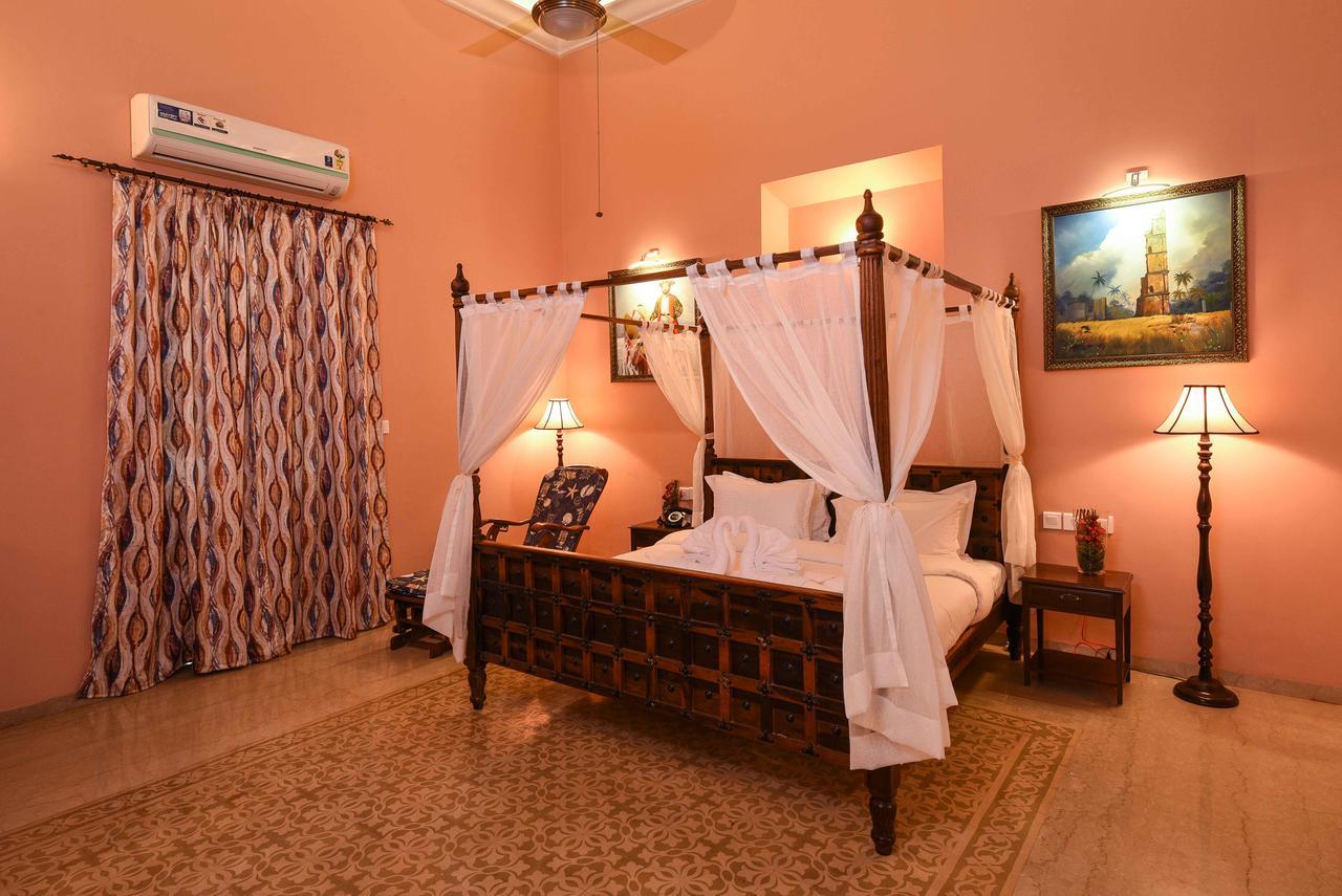 Surya Kiran Heritage Hotel Панаджі Екстер'єр фото